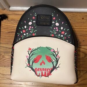 Loungefly Black and Cream Skull Floral Backpack